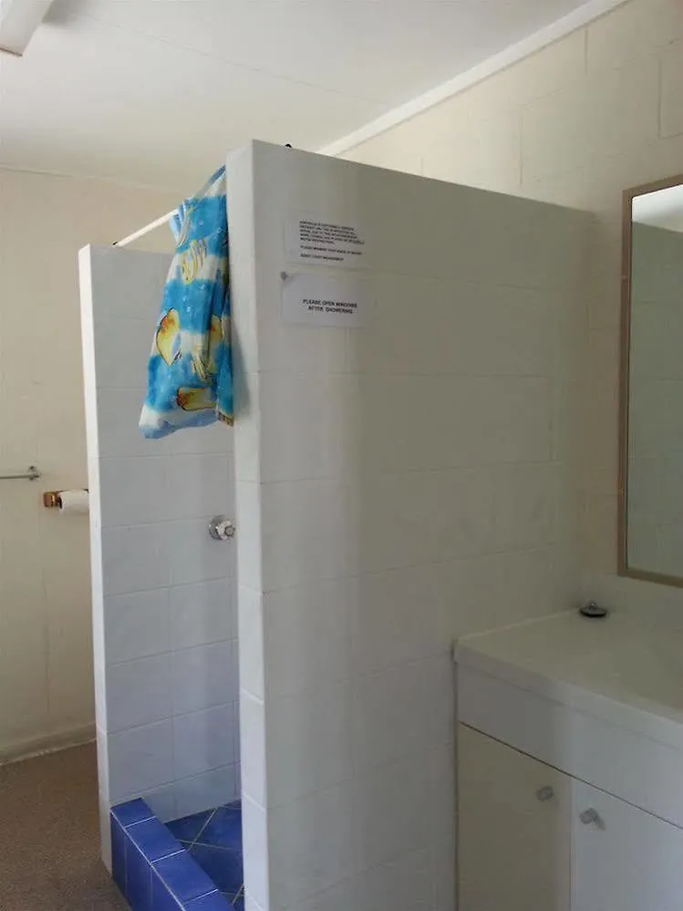 Sandy Court Holiday Units Motel Noosaville 3*,  Australia